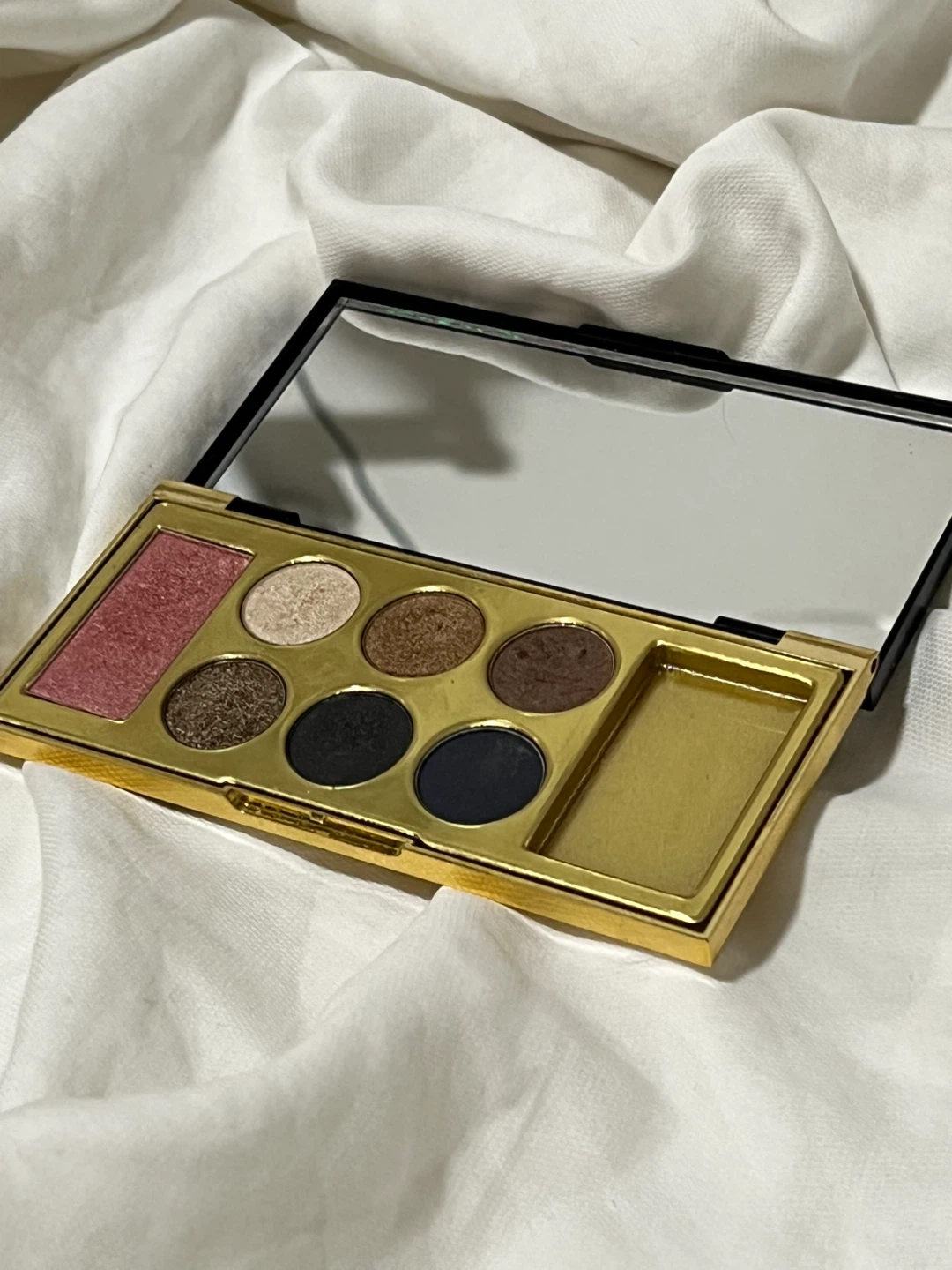 アロエッテ アイシャドウパレット