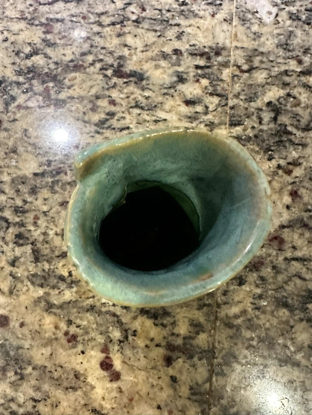手作り 陶器 花瓶 一輪挿し グリーンの写真3枚目