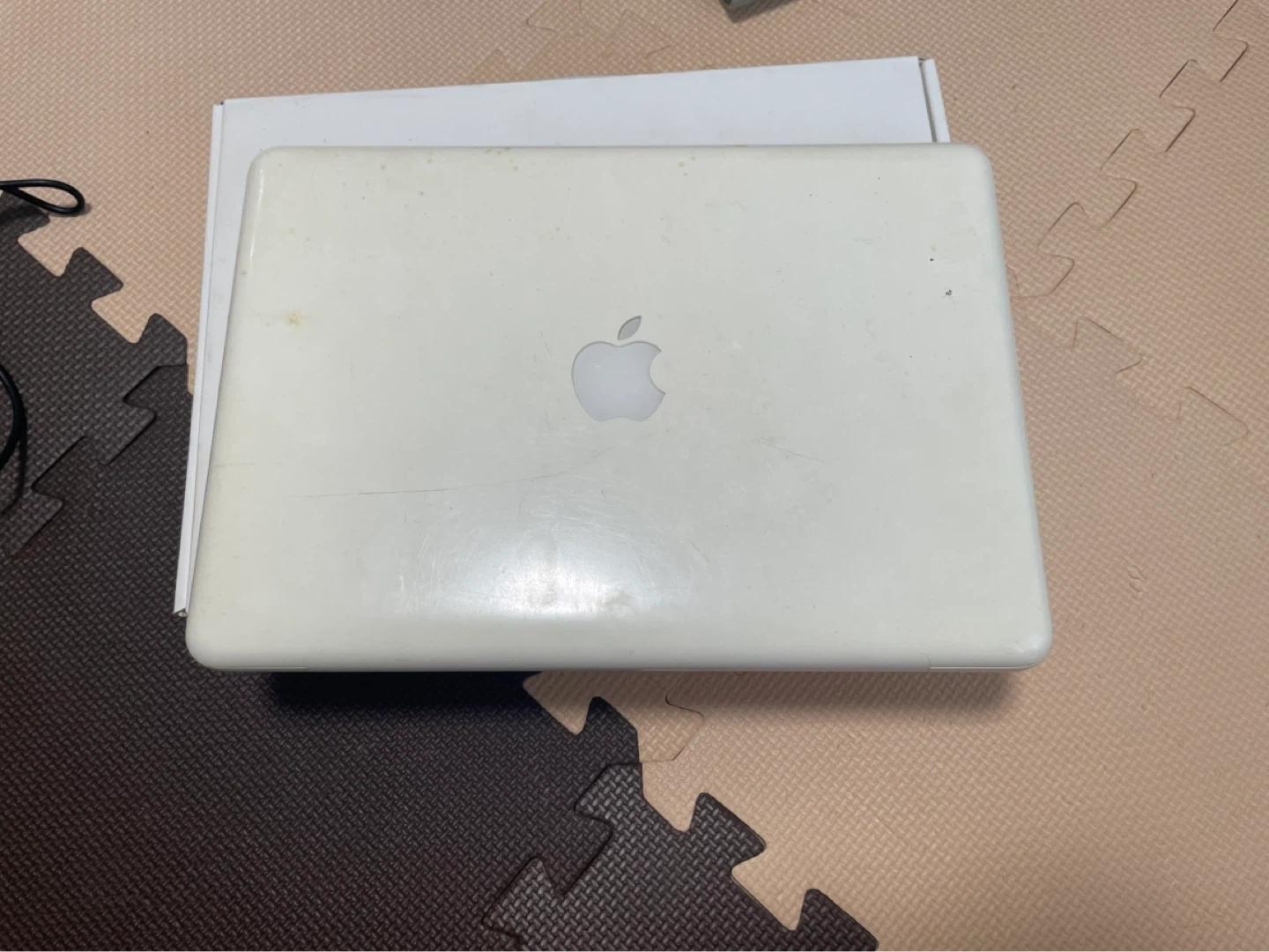 アップル マックブック 13インチ ホワイト