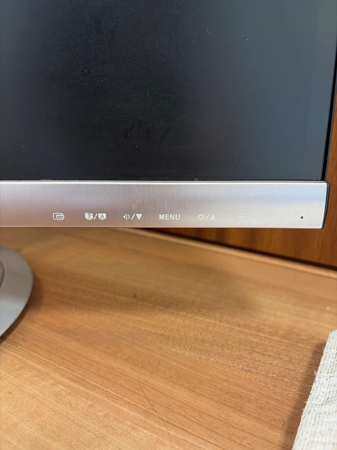 ASUS 23インチ 液晶ディスプレイ MX239の写真3枚目