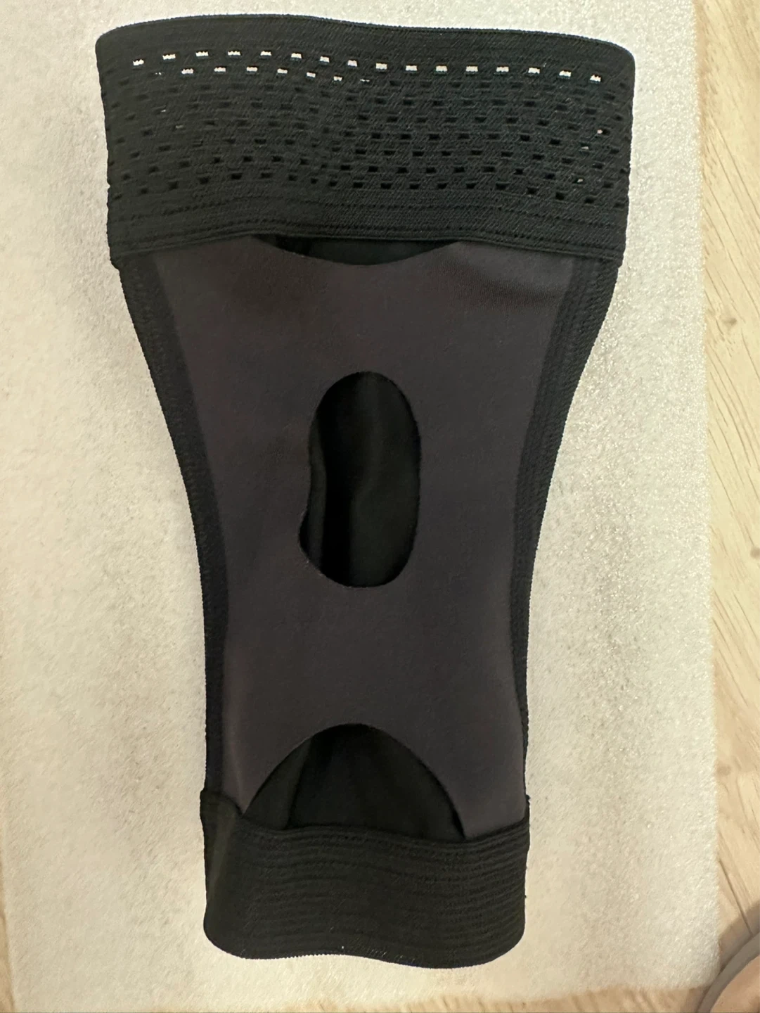 フェイタス 膝用サポーター Sサイズの写真2枚目
