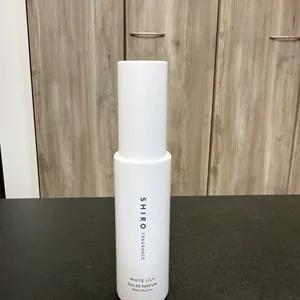 ほとんど未使用⭐️SHIRO ホワイトリリー オードパルファン 40ml
