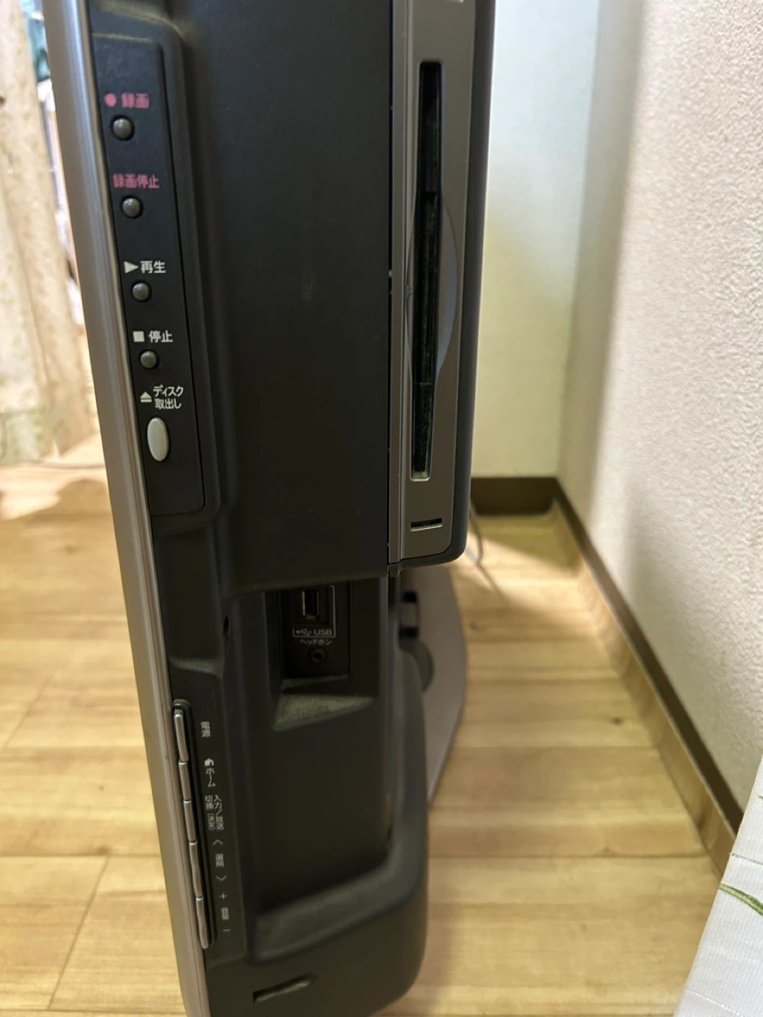 シャープ 32型液晶テレビ LC-32DX3の写真3枚目