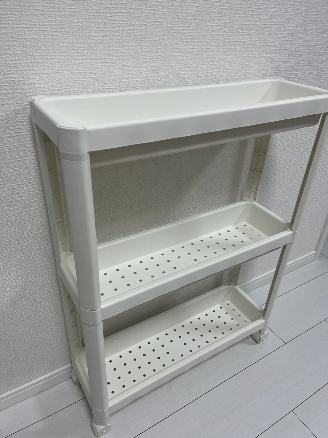 IKEA 3段 キャスター付き収納ラック ホワイトの写真2枚目