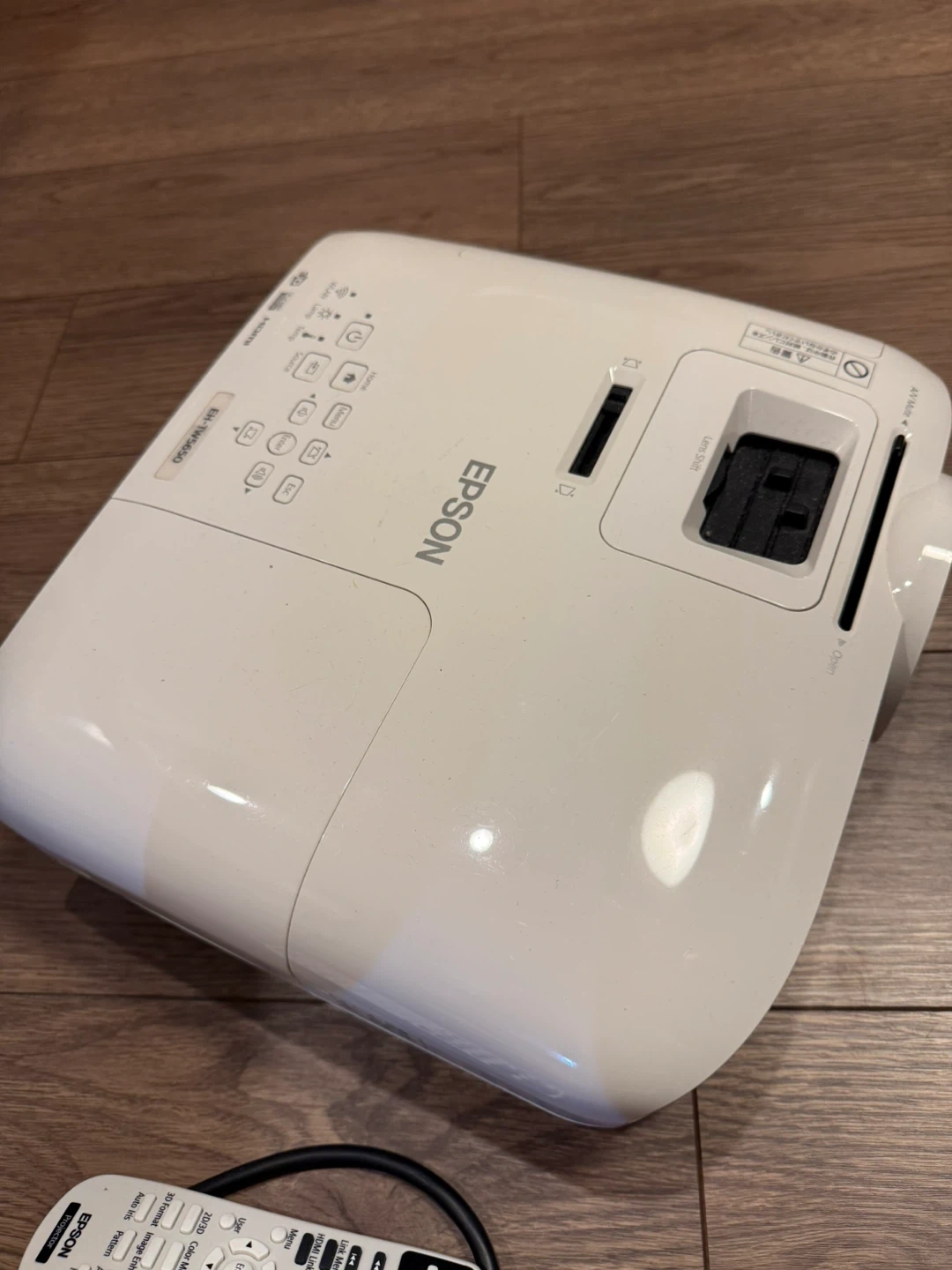 エプソン プロジェクター EH-TW5650の写真4枚目