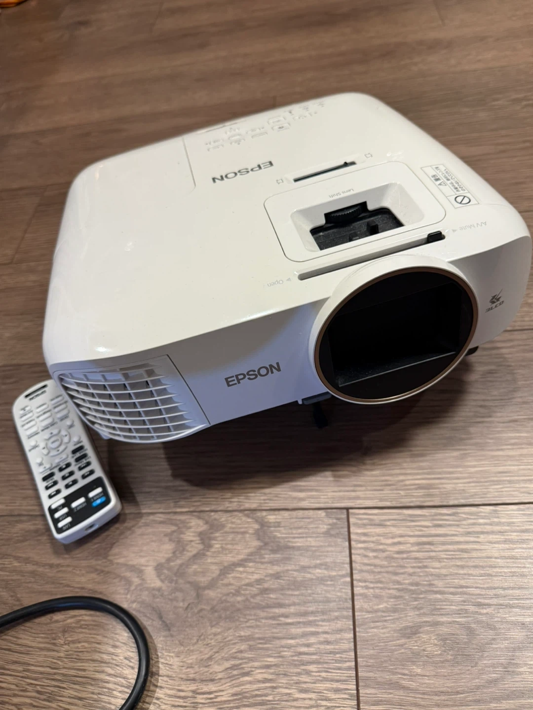 エプソン プロジェクター EH-TW5650の写真7枚目