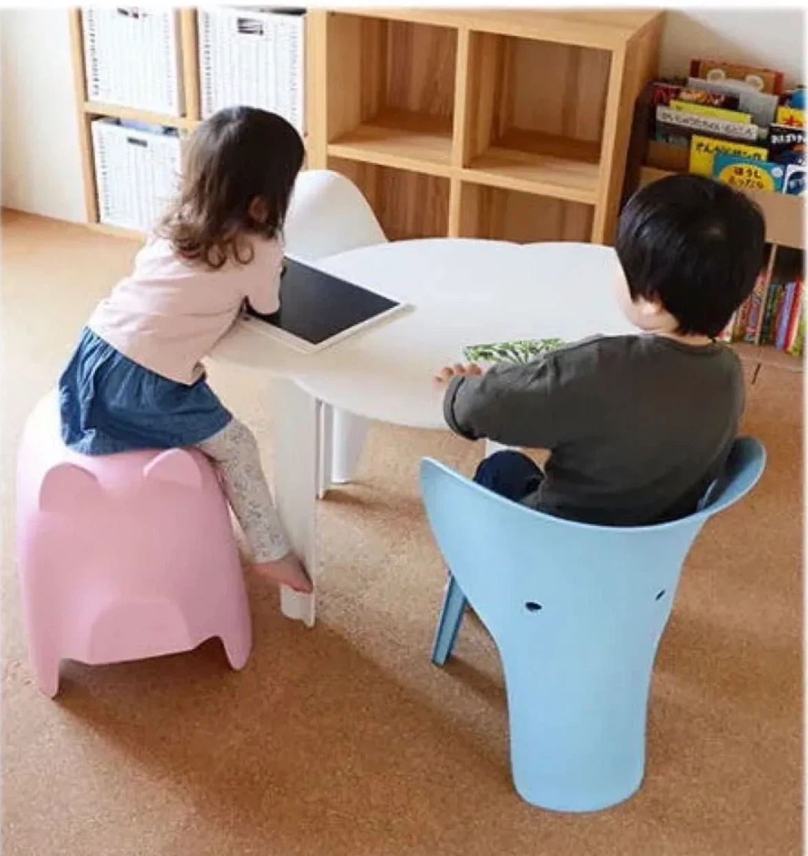 ヴィトラ エレファントチェア ライトブルーの写真10枚目