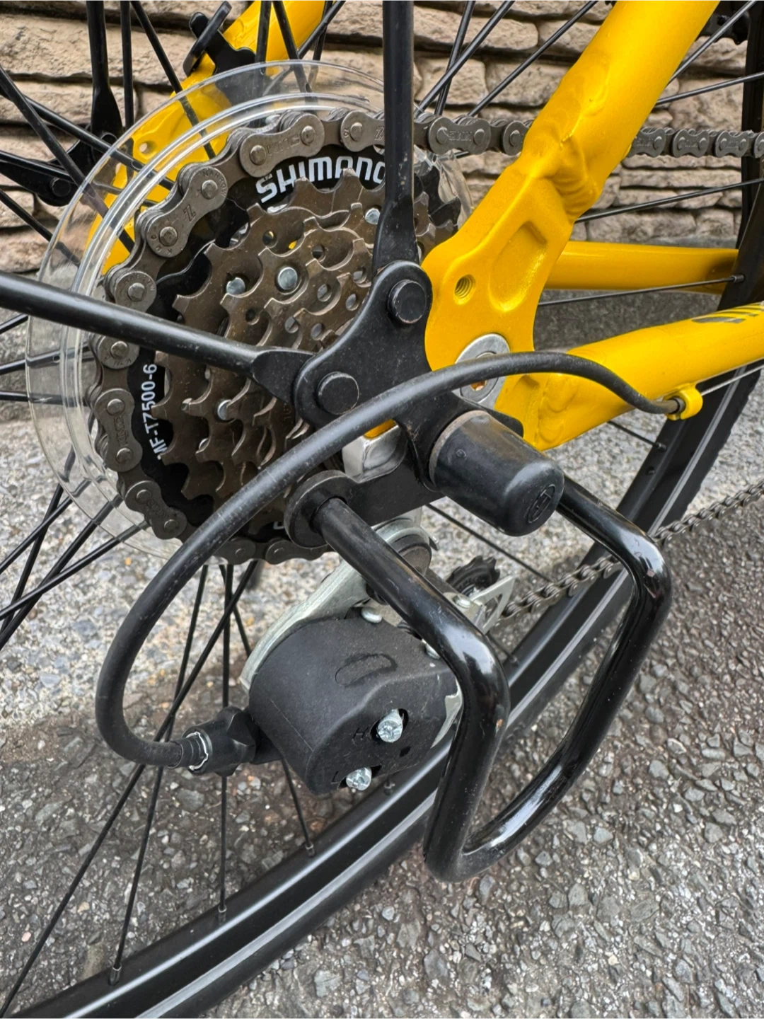 ノーパンクタイヤ　エリア内配送可　27インチクロスバイクの写真4枚目