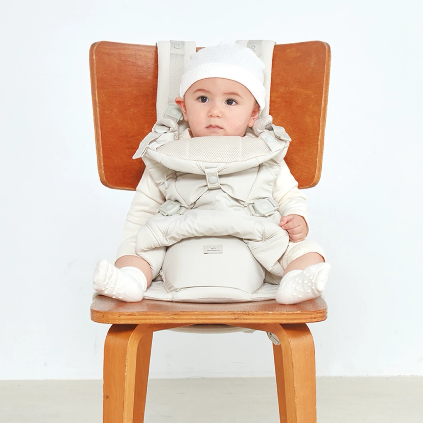 【値下げしました・美品】ピトレスク×グリーンレーベルコラボ 抱っこ紐 ベージュ 本体のみの写真8枚目