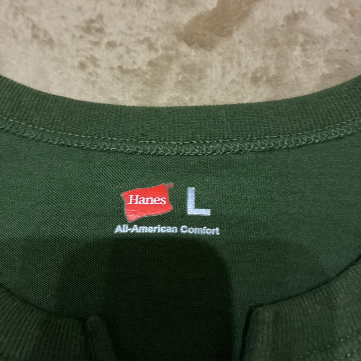 Hanes ヘンリーネック Tシャツ カーキ Lサイズの写真8枚目