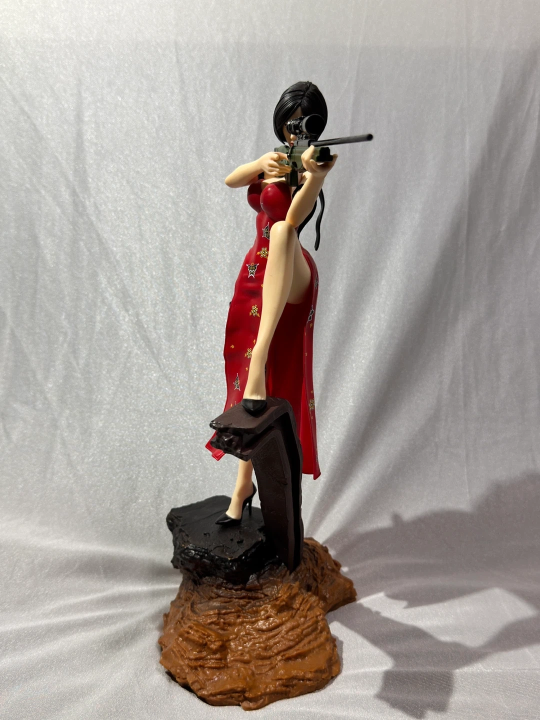 バイオハザード エイダ・ウォン 海外製フィギュア 約30cm 非正規品 ジャンクの写真2枚目