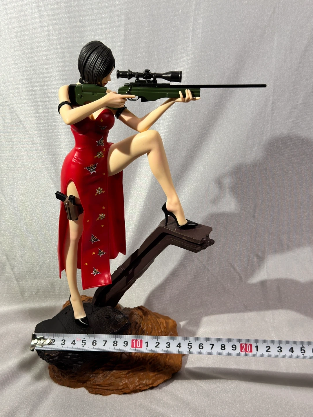 バイオハザード エイダ・ウォン 海外製フィギュア 約30cm 非正規品 ジャンクの写真7枚目