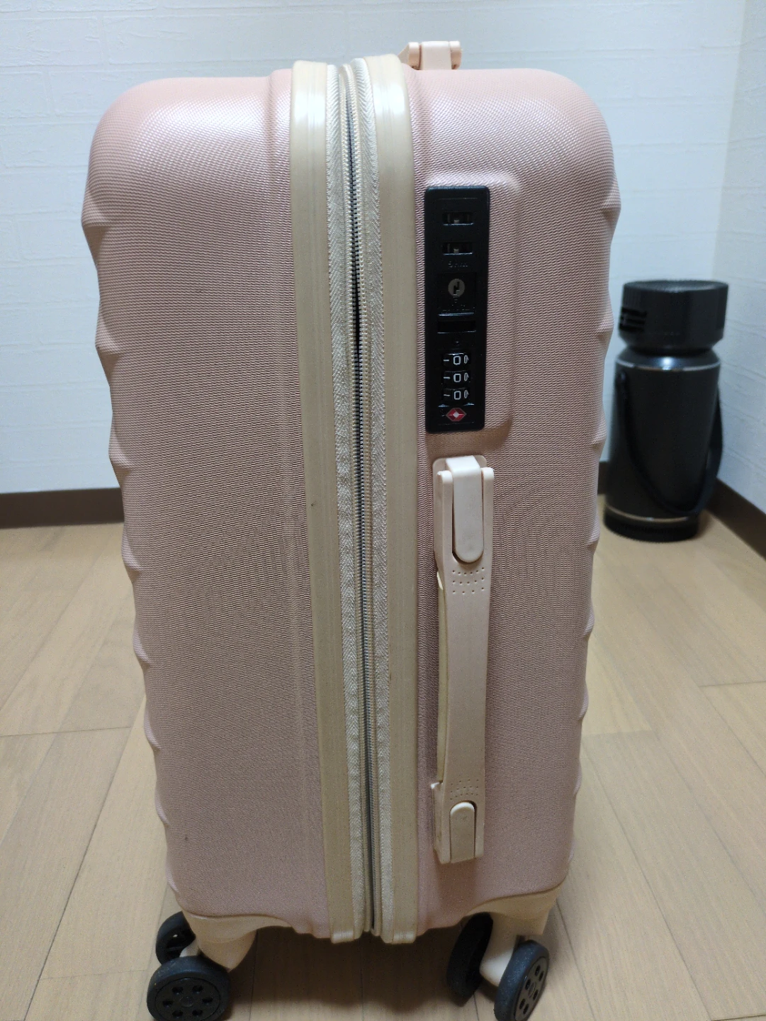 キャリーケース ピンクの写真7枚目