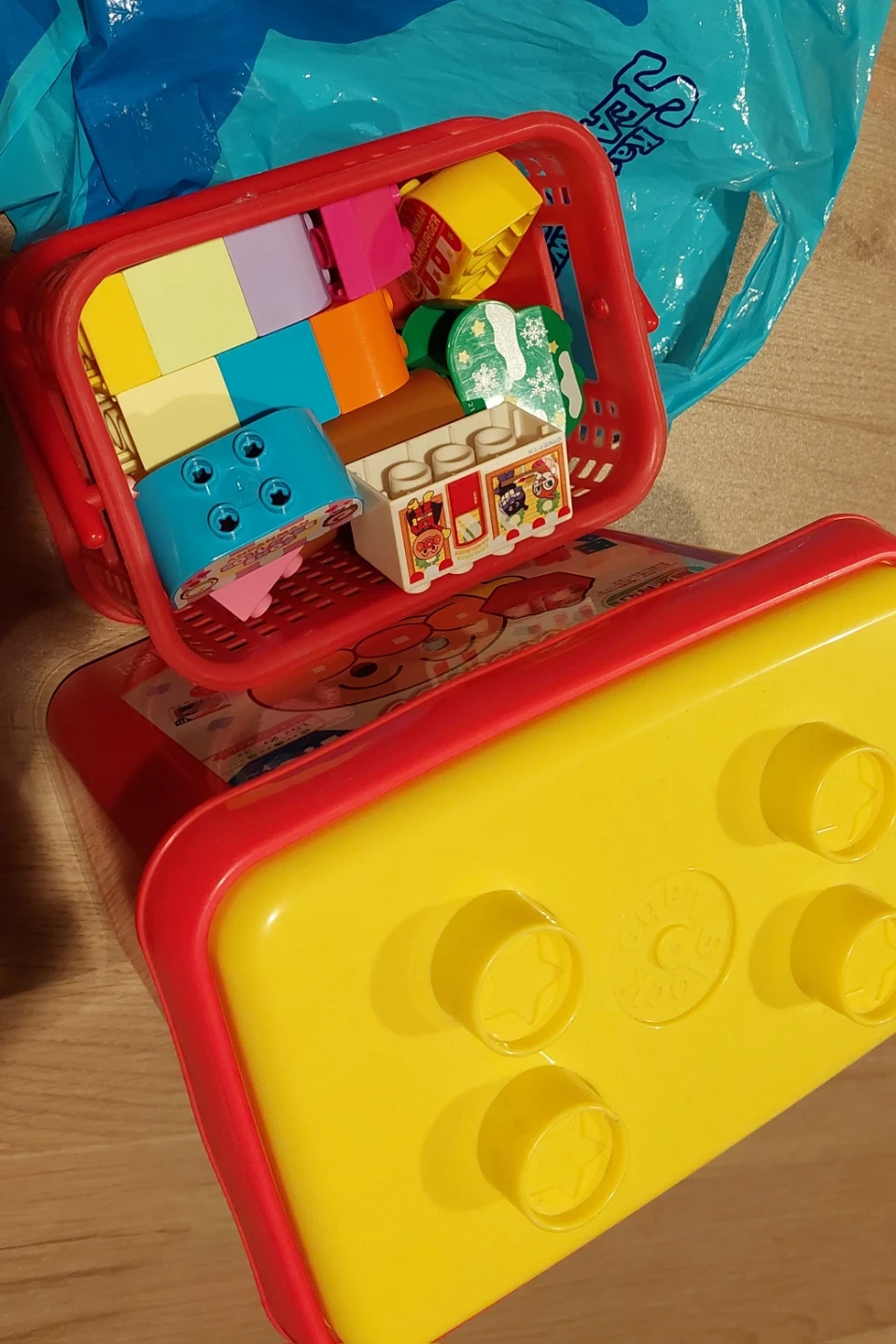 バンダイ ブロックラボ アンパンマン はじめてのブロックバケットの写真6枚目