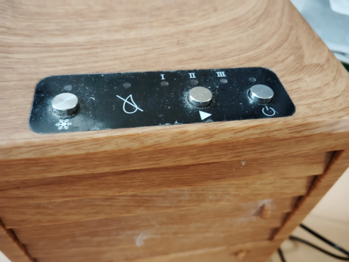 木目調 小型冷風機 氷を入れたら涼めるの写真2枚目