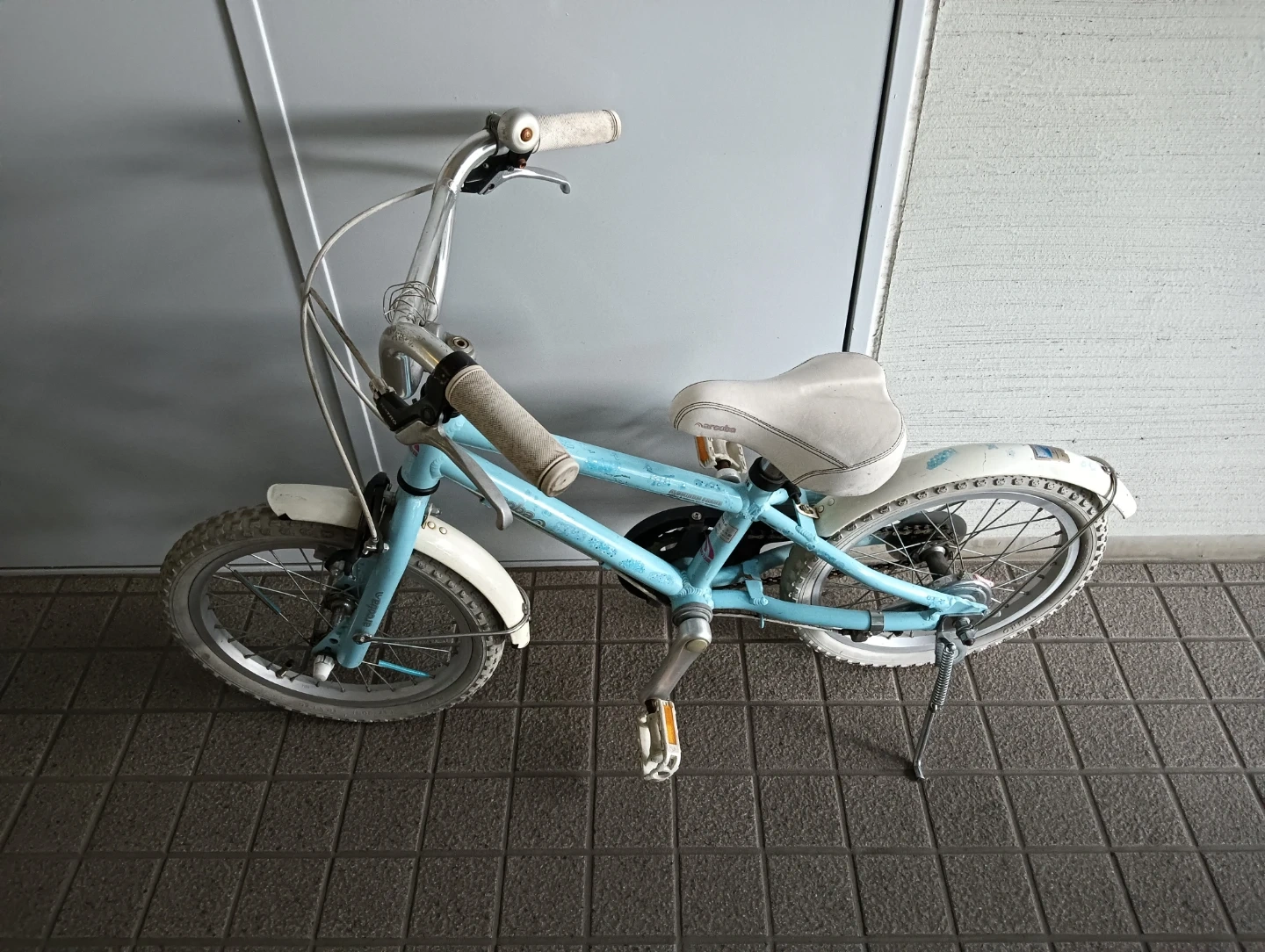 【手渡し限定】arcoba★軽量アルミフレー厶★アルコバ★16インチキッズ自転車