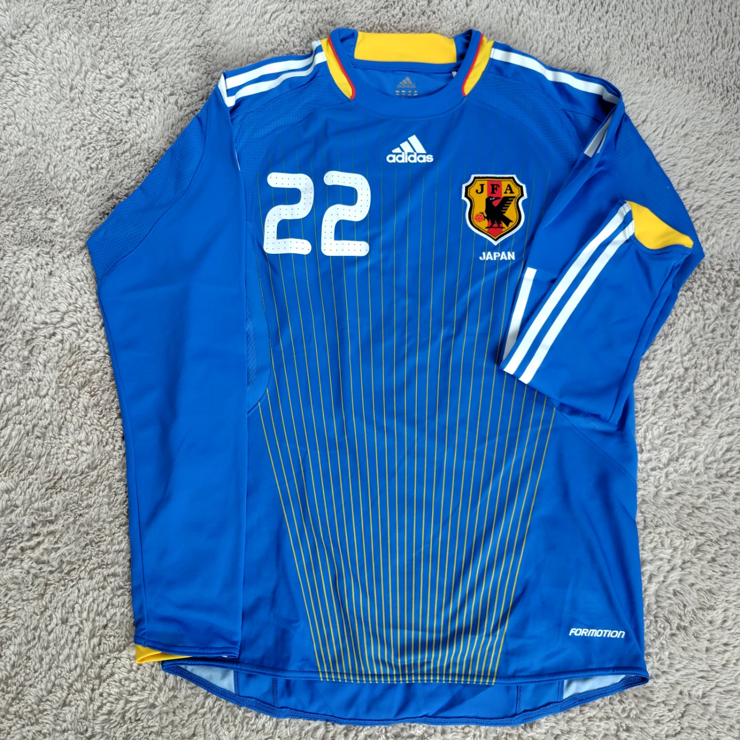 adidas サッカーユニフォーム