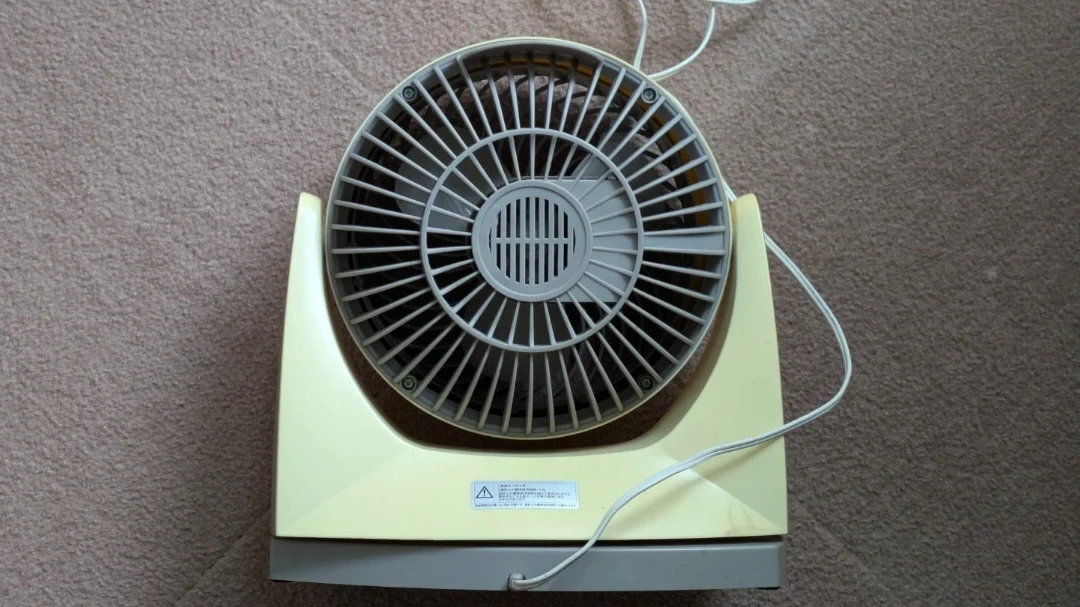 訳あり シロカ サーキュレーター クリーム色の写真2枚目