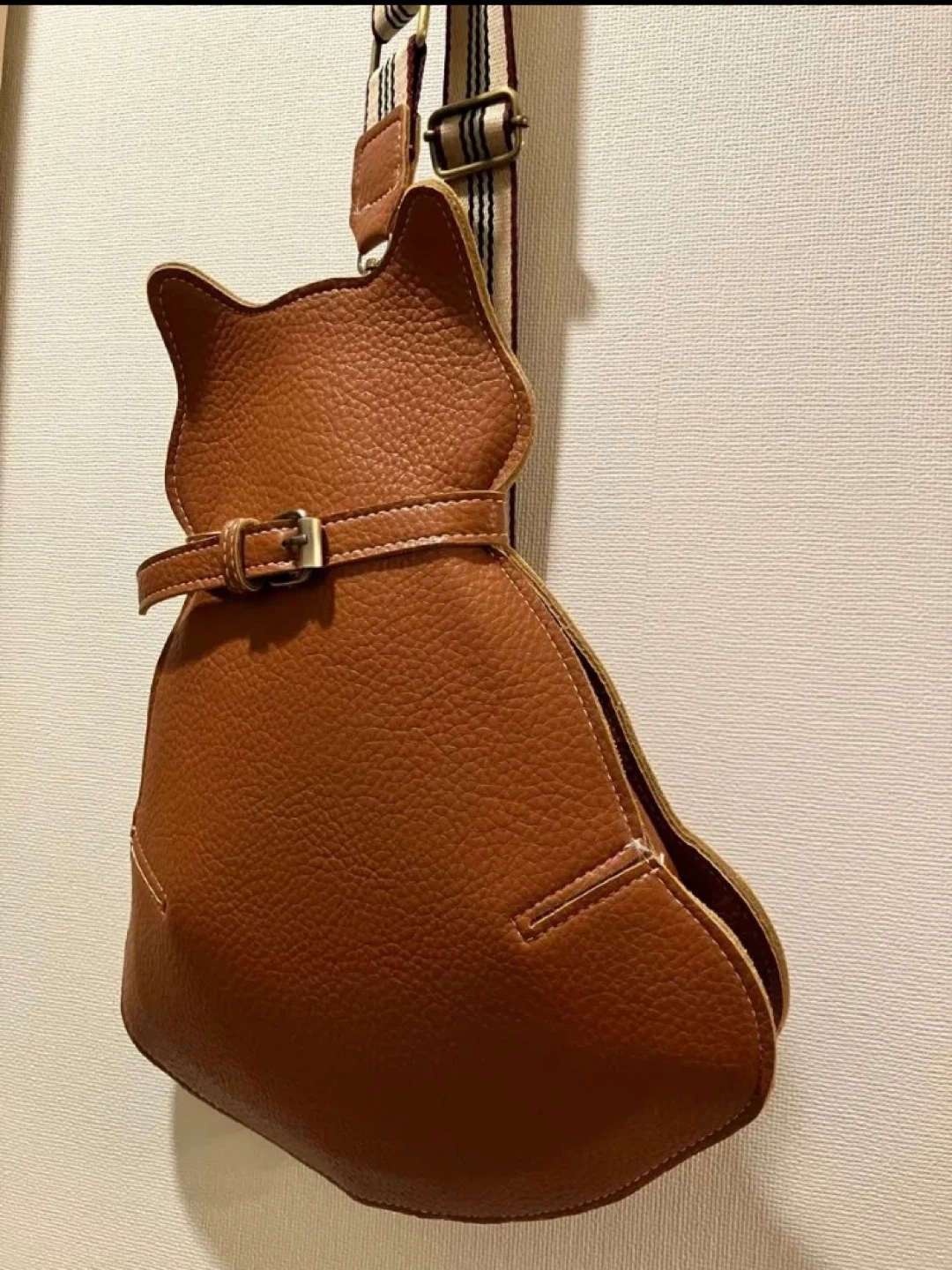 猫型ボディバッグ