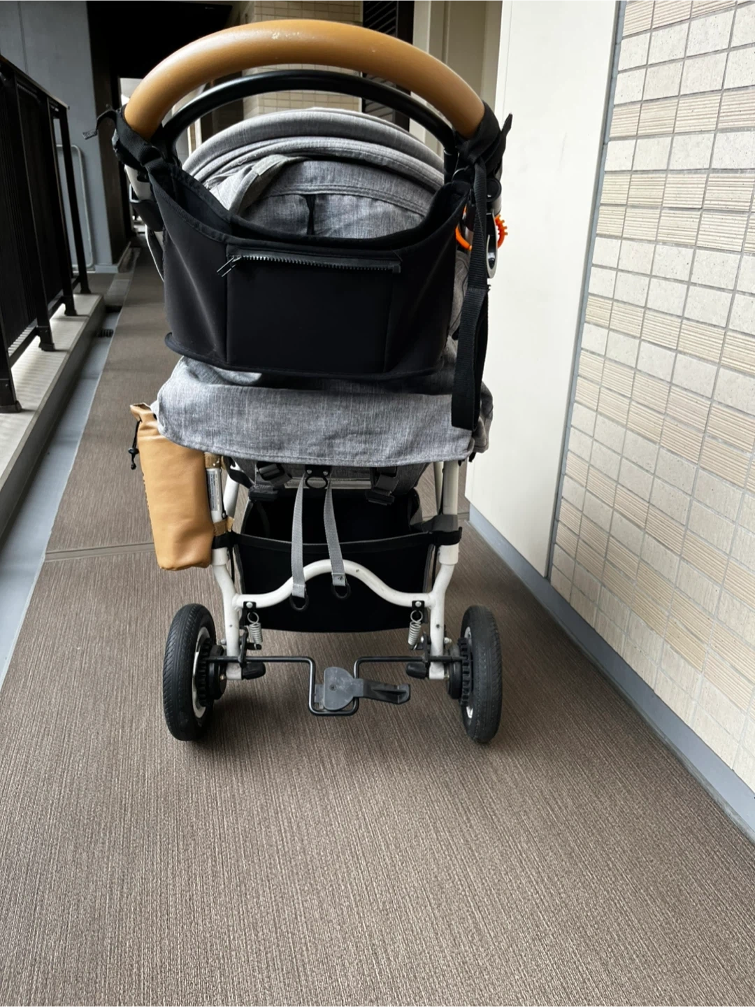 エアバギー ベビーカー グレーの写真4枚目