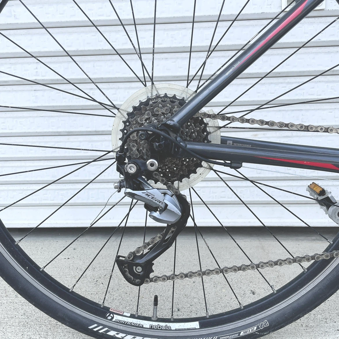 TREK  クロスバイク 7.4 FXの写真5枚目