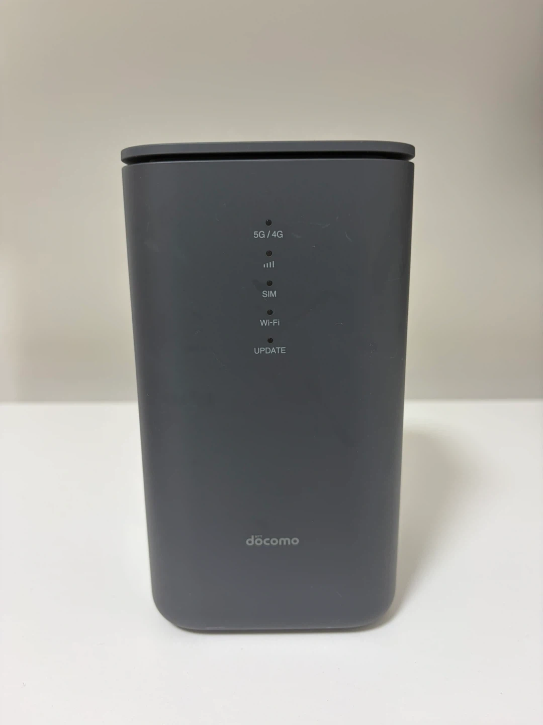 ドコモ ホームルーター home 5G HR02
