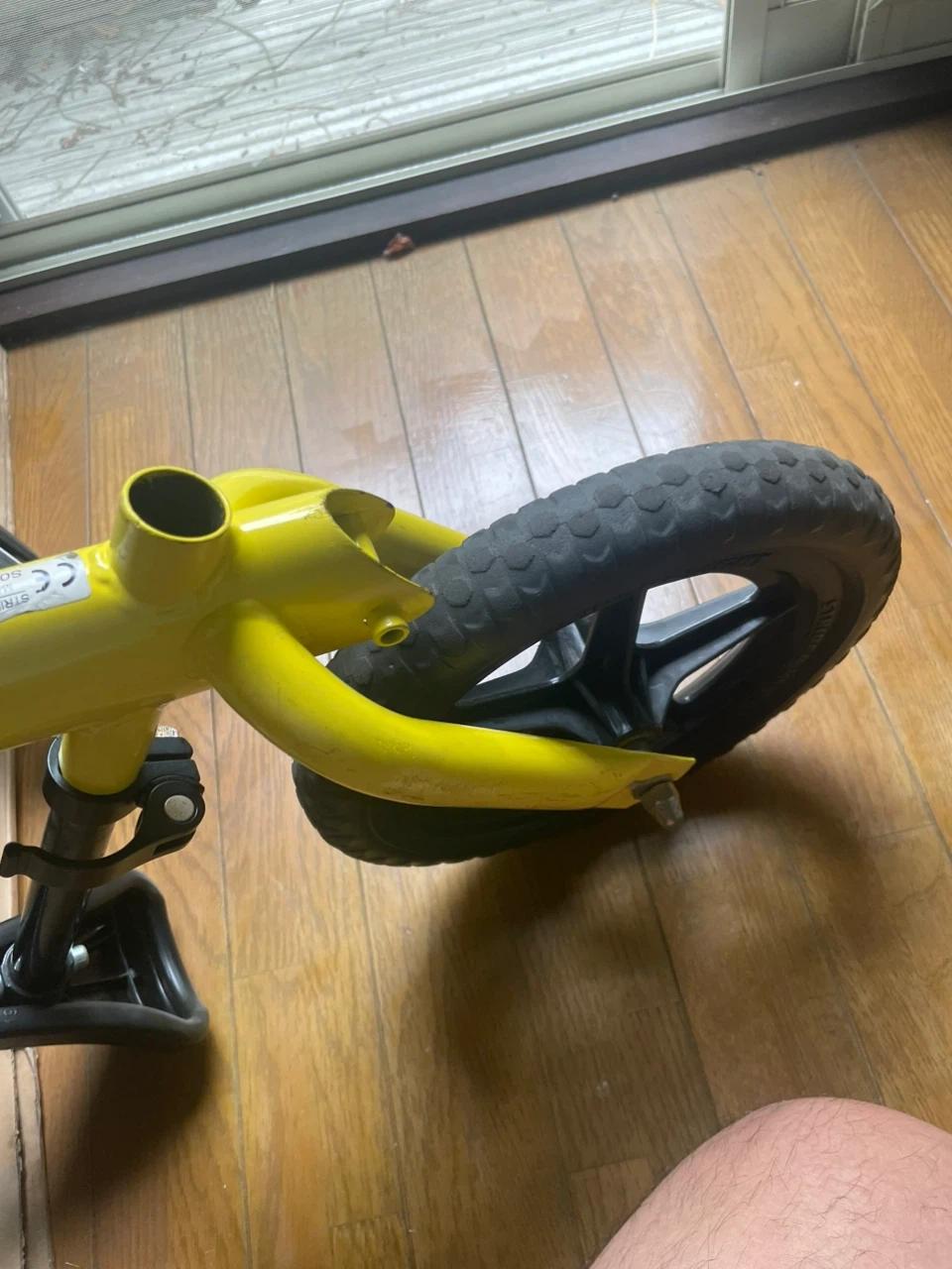 ストライダー　イエロー　バランスバイク　中古の写真10枚目