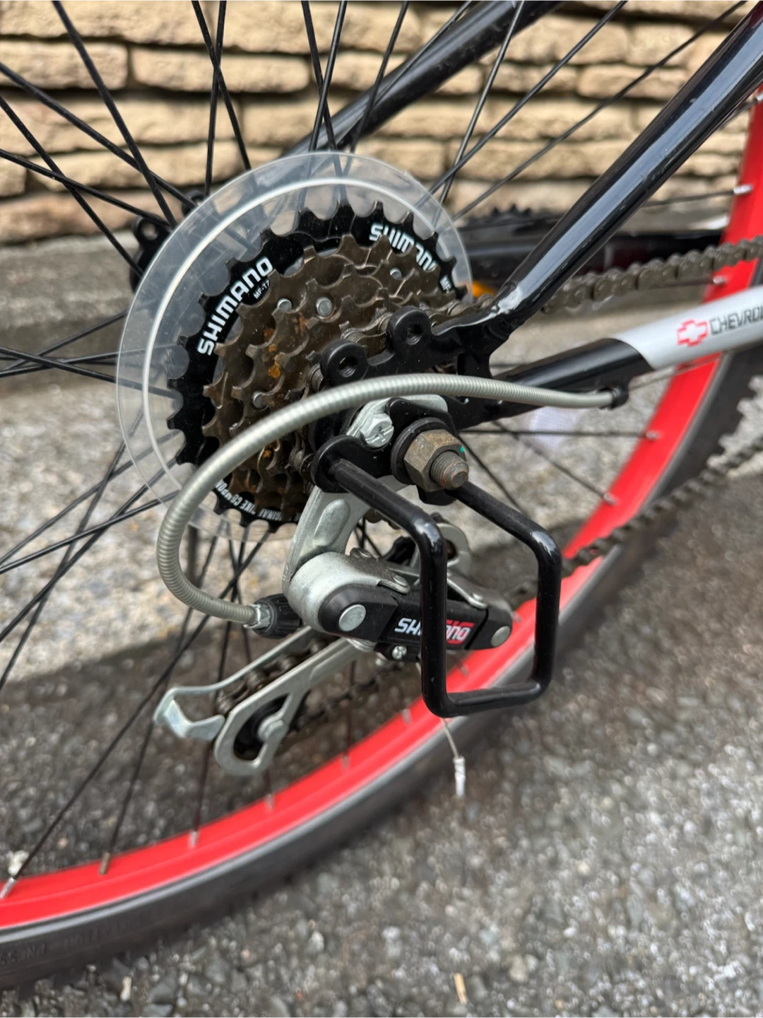 シボレー製のホワイトの折りたたみマウンテンバイク(MTB)の写真3枚目