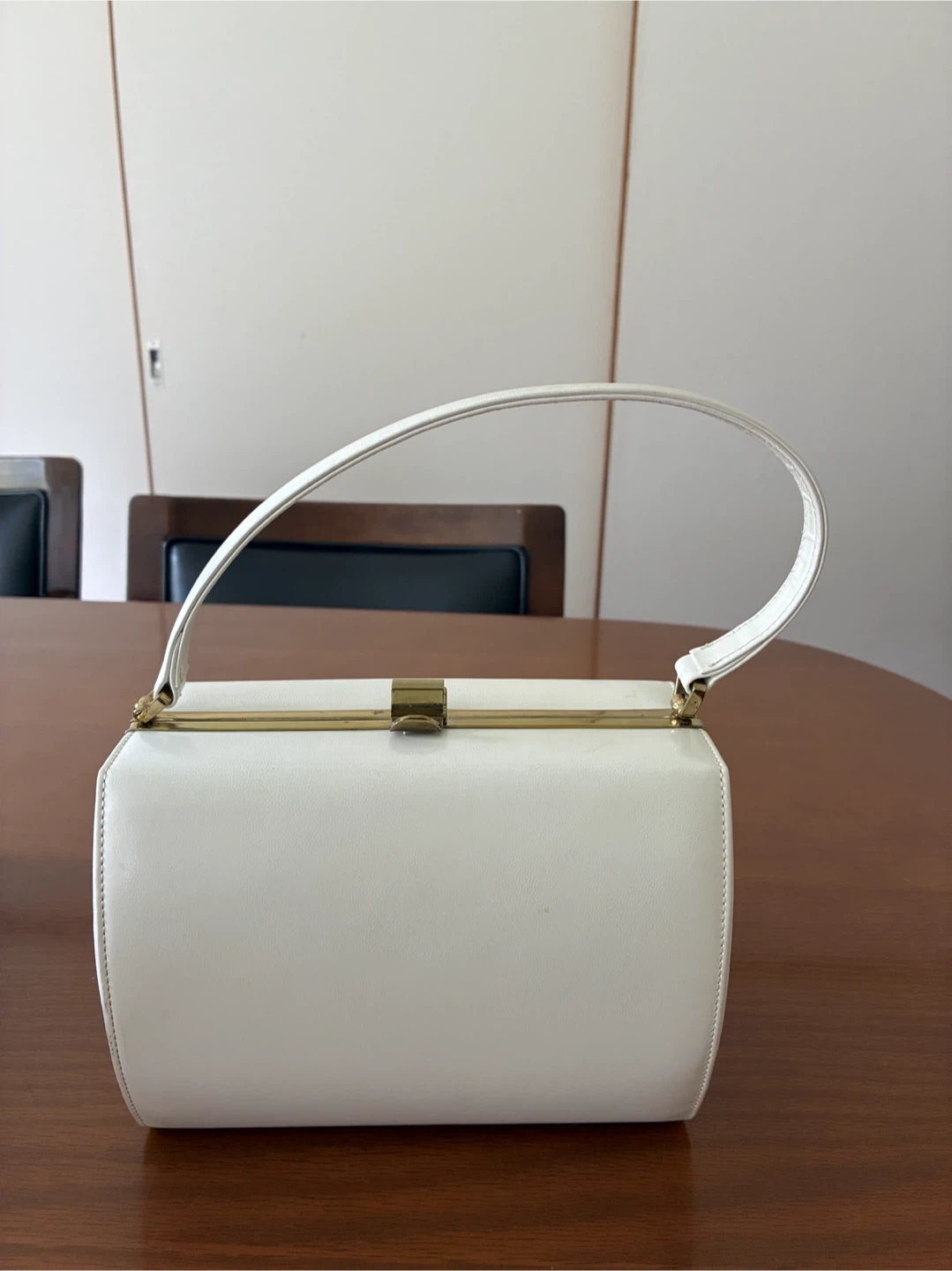 エルワン パリ ハンドバッグ 白