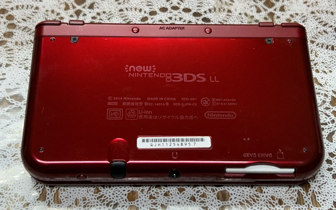 任天堂 Newニンテンドー3DS LL メタリックレッドの写真2枚目