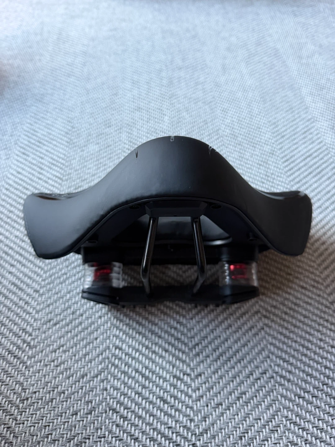 自転車サドル クッション付き Lサイズの写真4枚目