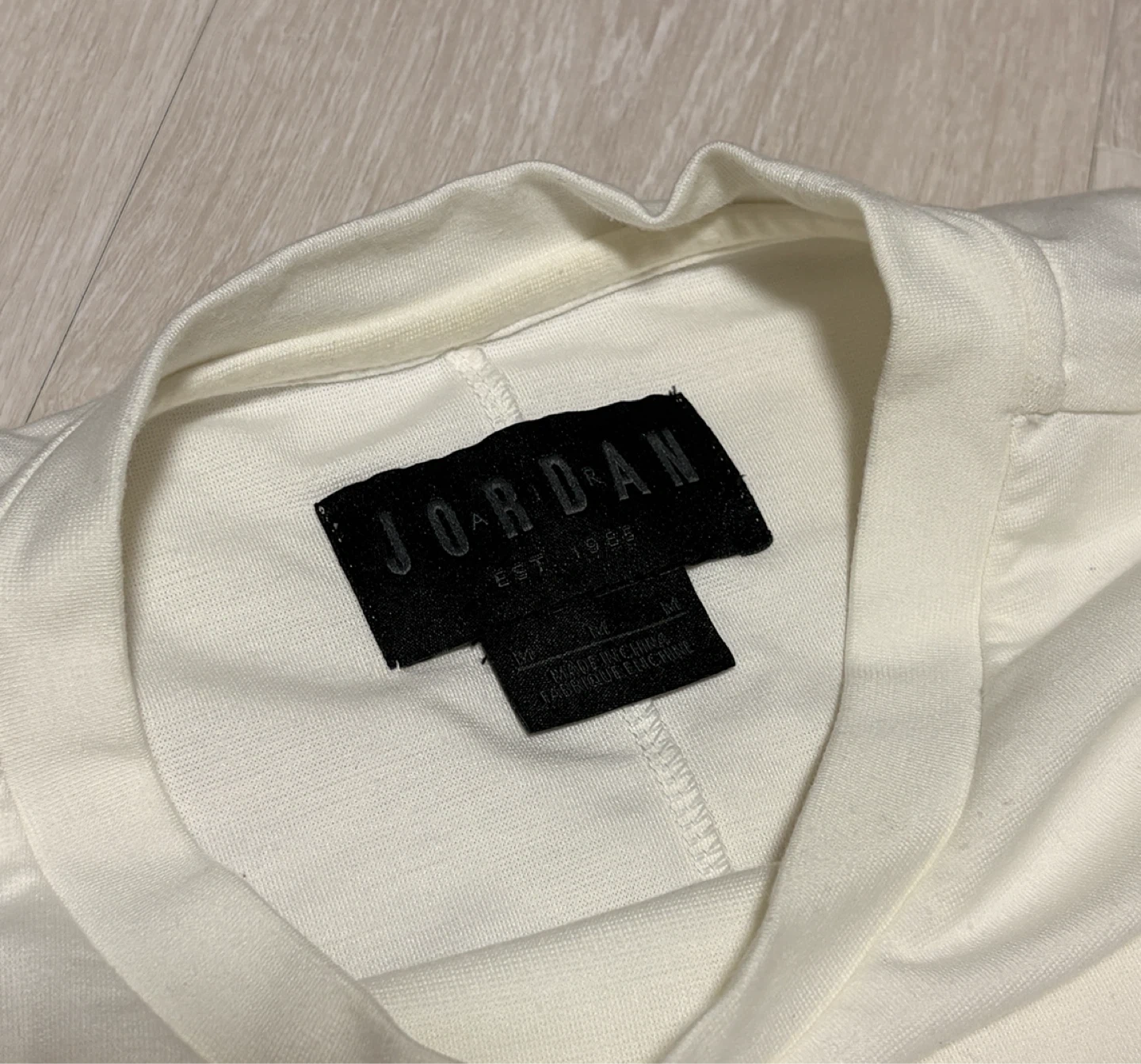 ジョーダン Tシャツ 白黒 Mサイズの写真2枚目