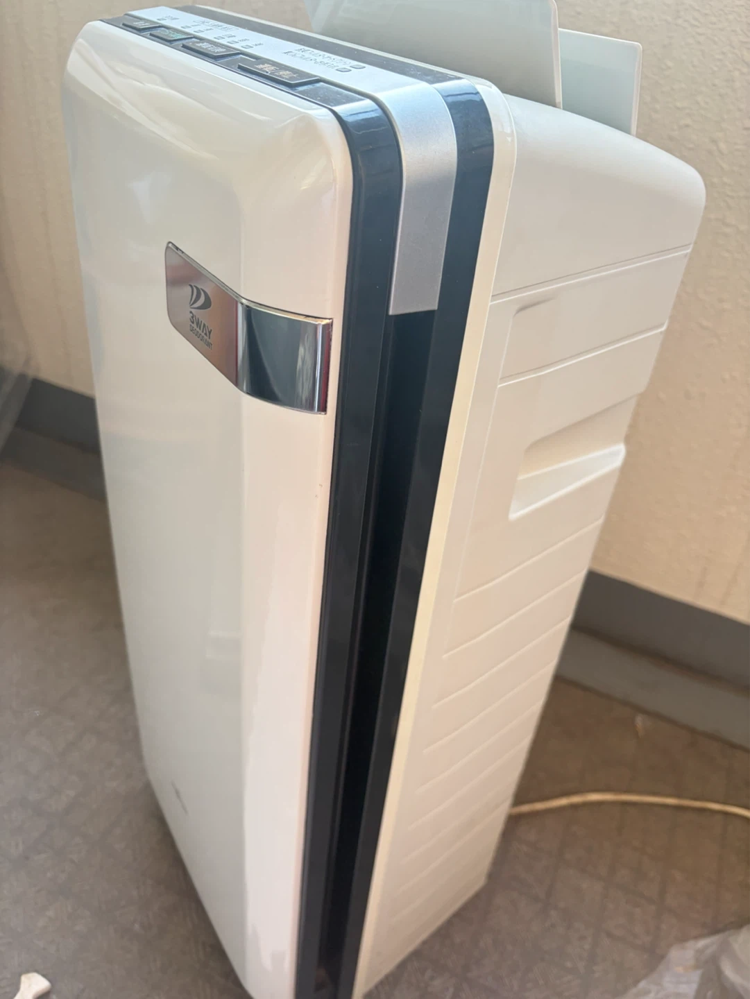 (土曜、日曜日限定価格)【美品】富士通ゼネラル 脱臭機 DAS-301Vの写真4枚目
