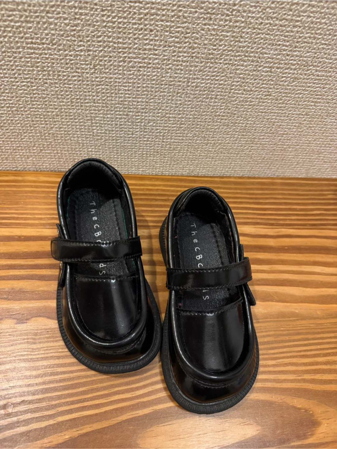 キッズシューズ 2点まとめ売り ブラック レッド