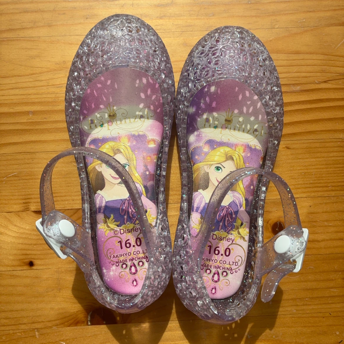 光るラプンツェル サンダル 16cm