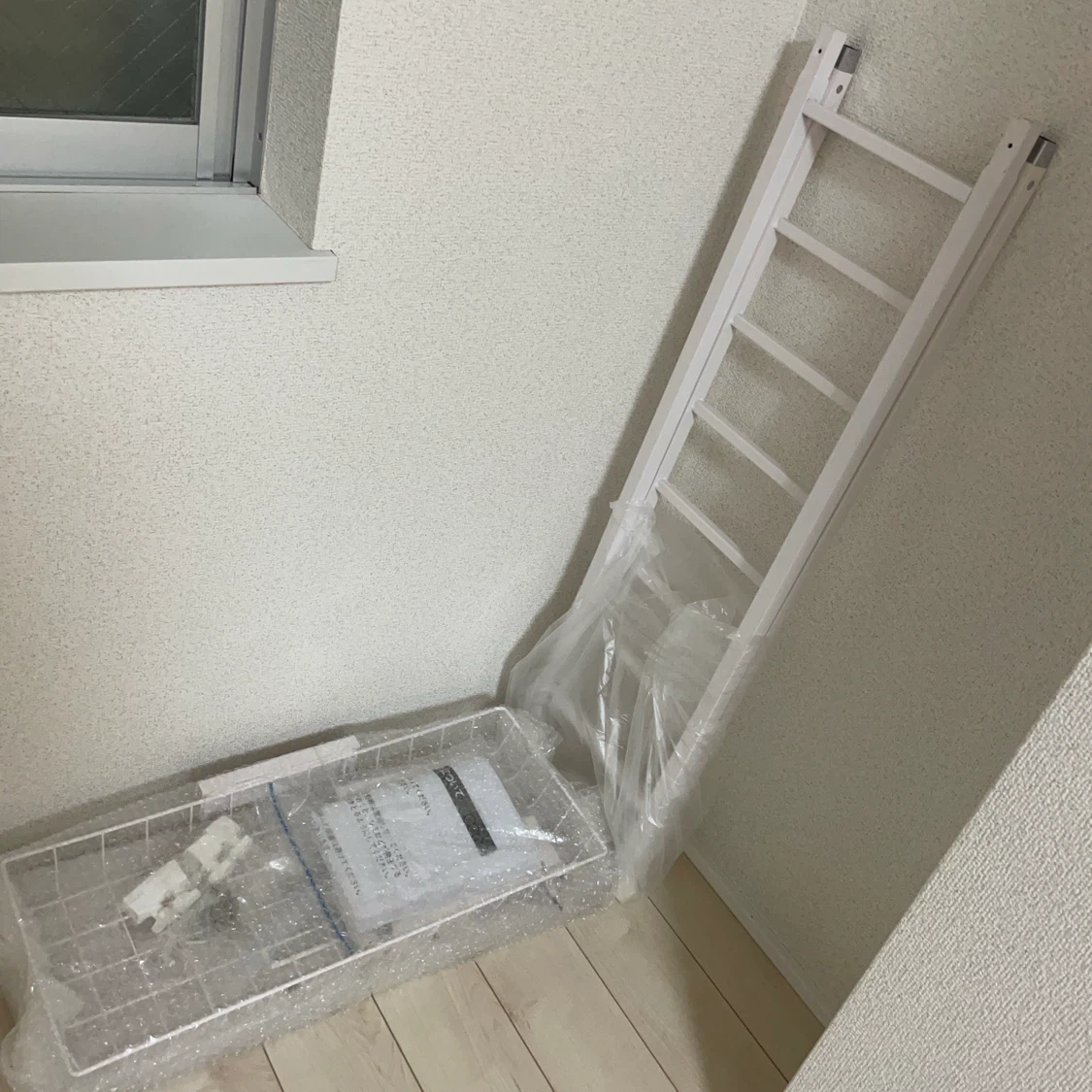 突っ張り式ランドリーラック 白 / tension type laundry rack