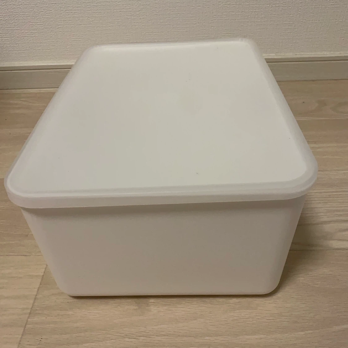 100均　ポリプロピレン収納ケース