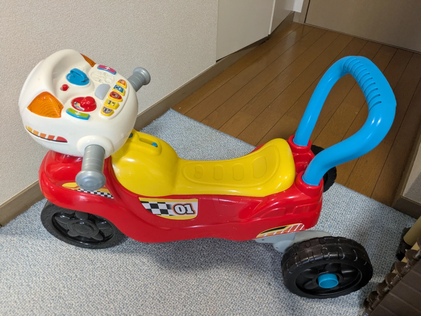 ブイテック 3in1 乗用玩具 赤の写真4枚目