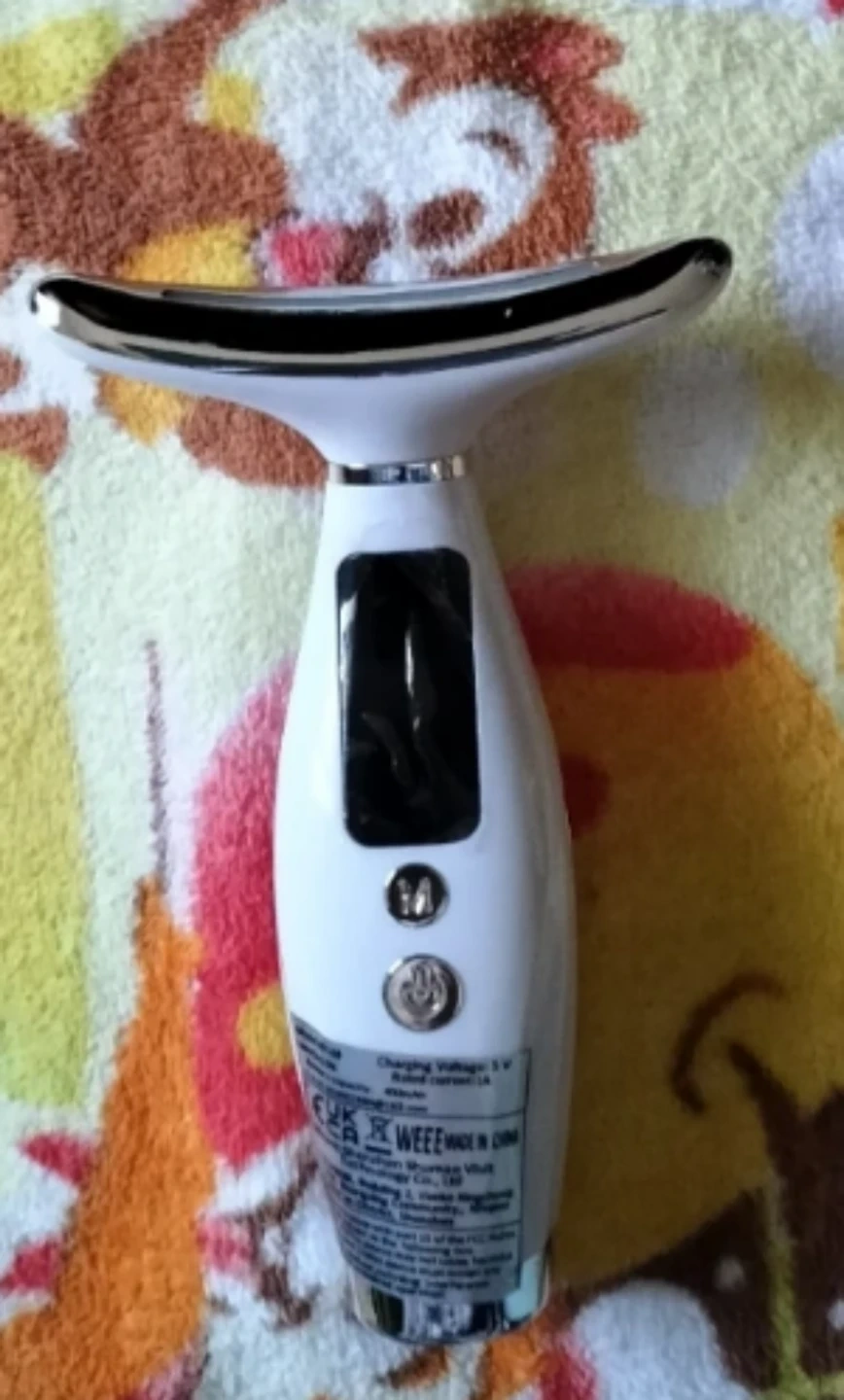 美顔器 電動 ホワイト 振動