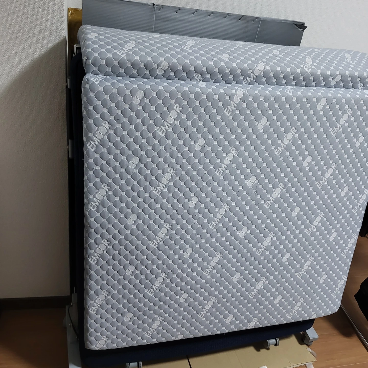 折りたたみ式移動ベッドを販売します。の写真9枚目