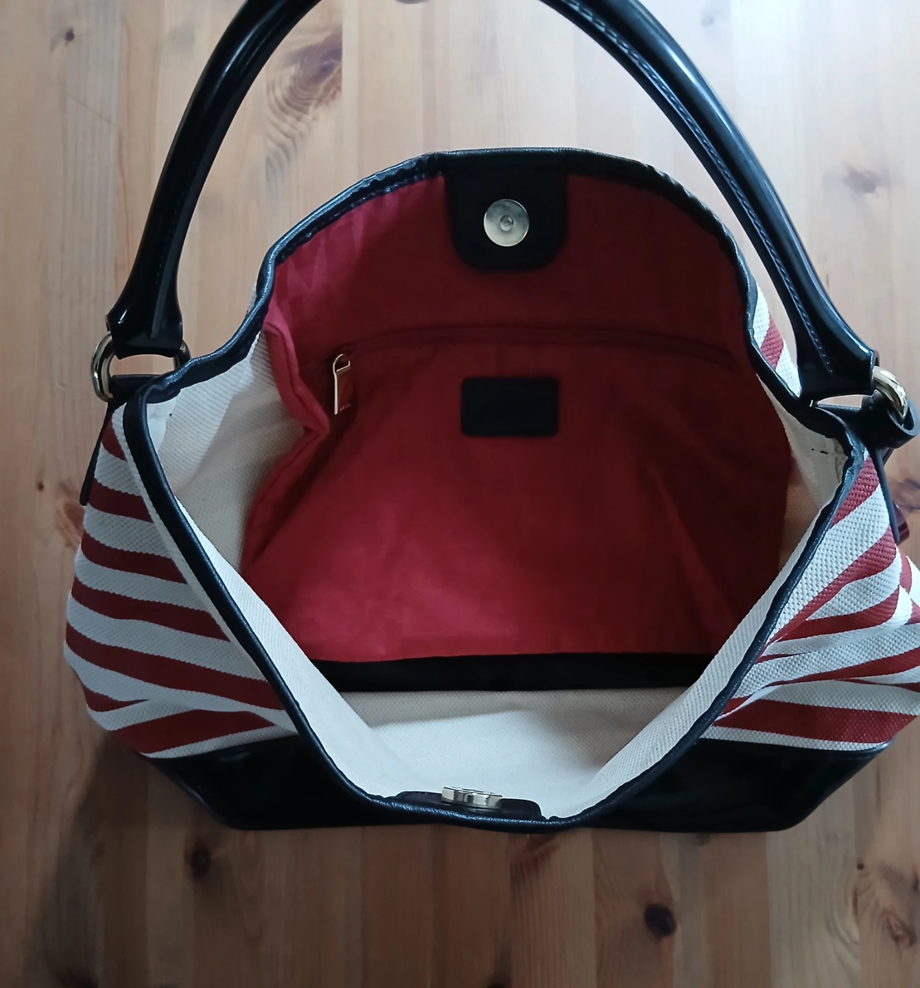 [美品]FURLAフルラ ボーダー柄 トートバッグの写真2枚目