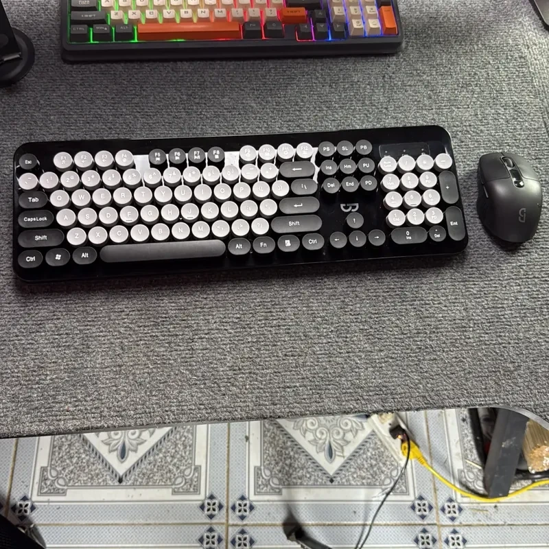 ワイヤレスキーボード マウスセット レトロの写真2枚目