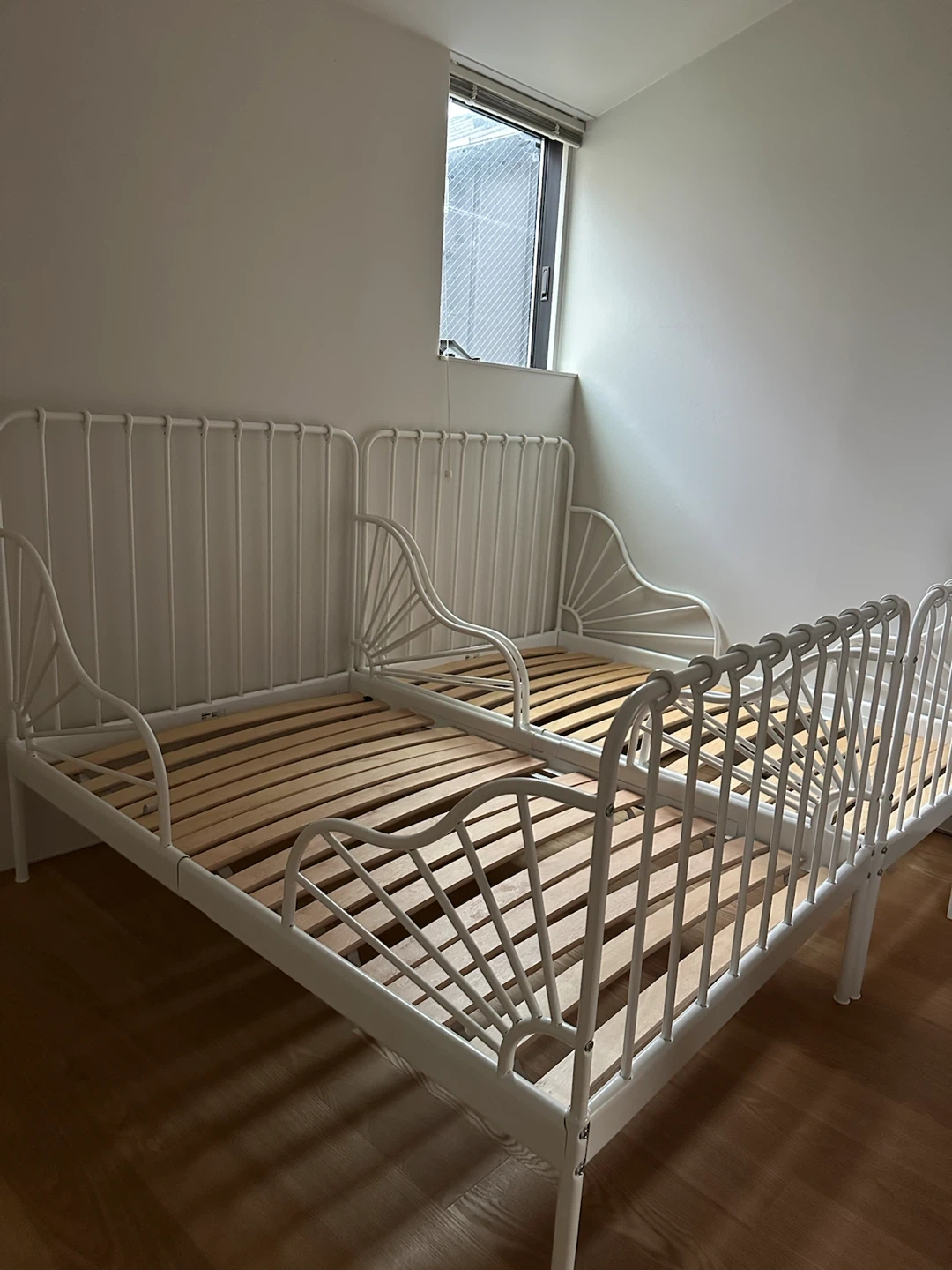 IKEA MINNENベッドフレーム 白 2台