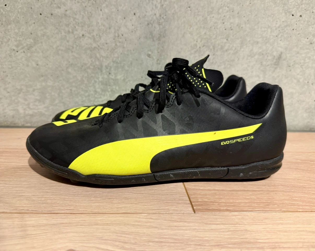 【8/9までの限定】プーマ サッカートレーニングシューズ 28cm