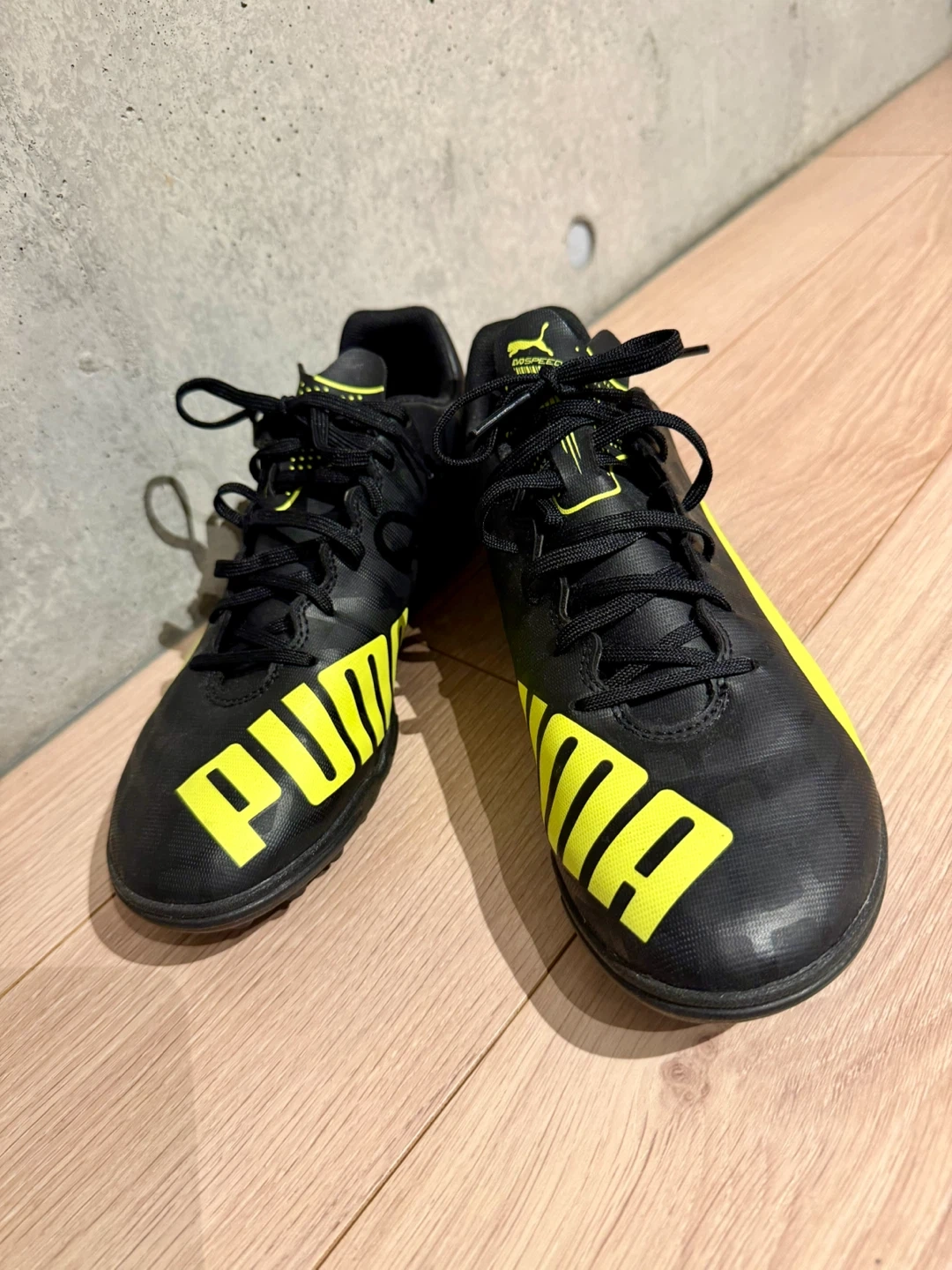 【8/9までの限定】プーマ サッカートレーニングシューズ 28cmの写真3枚目