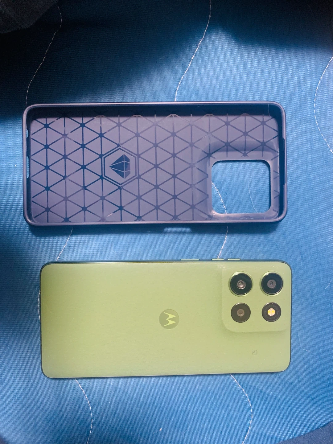 モトローラ G66J 5G パントン ディルグリーン