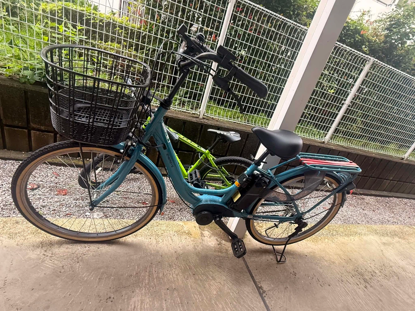 ブリヂストン 電動アシスト自転車 エナシス ブルー