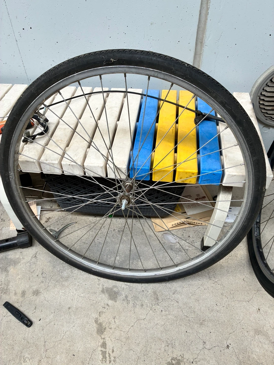 自転車用ホイール 26×1 3/8 タイヤとチューブ付
