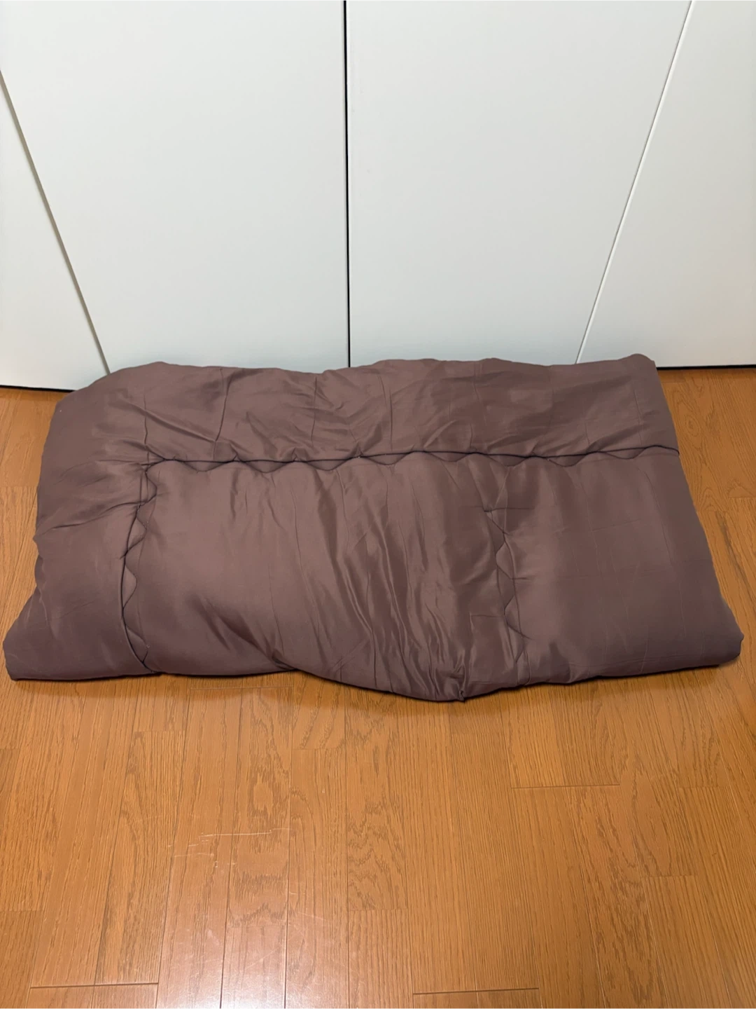 タンスのゲン 【ご家庭で洗えるホコリが出にくい敷布団】 セミダブル ピーチスキン加工 防ダニ アレルギー対策