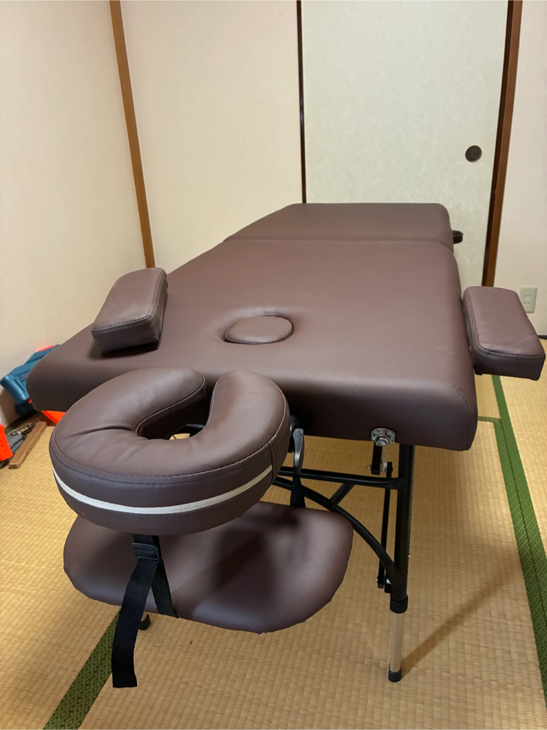 施術用折りたたみベッド(状態良い)の写真2枚目